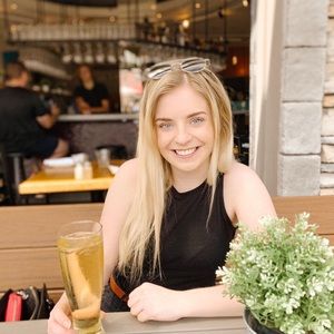 Meet your Posher, Alexandra